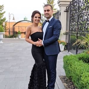 Meet your Posher, Farnoush